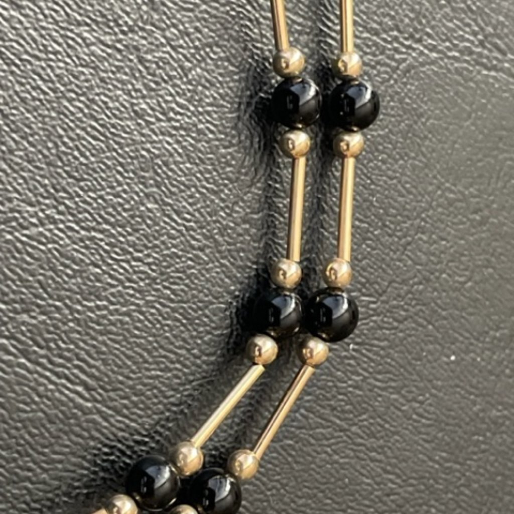 Vintage Necklace 14k Gold And Onyx Stones